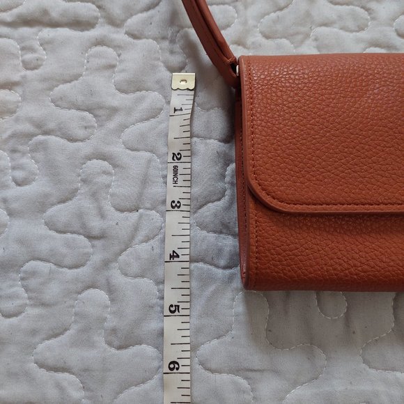 (2/25$) Love and Lore brown crossbody clutch with removable strap - Picture 5 of 5
